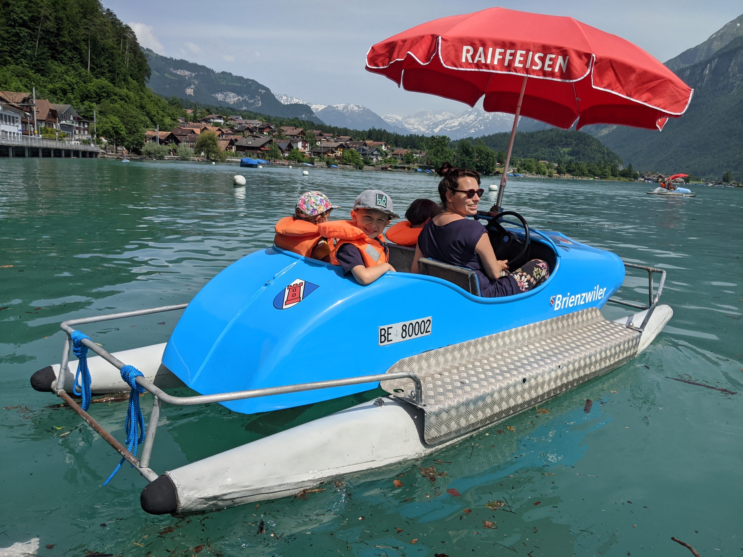 Pedalofahren auf dem Brienzersee